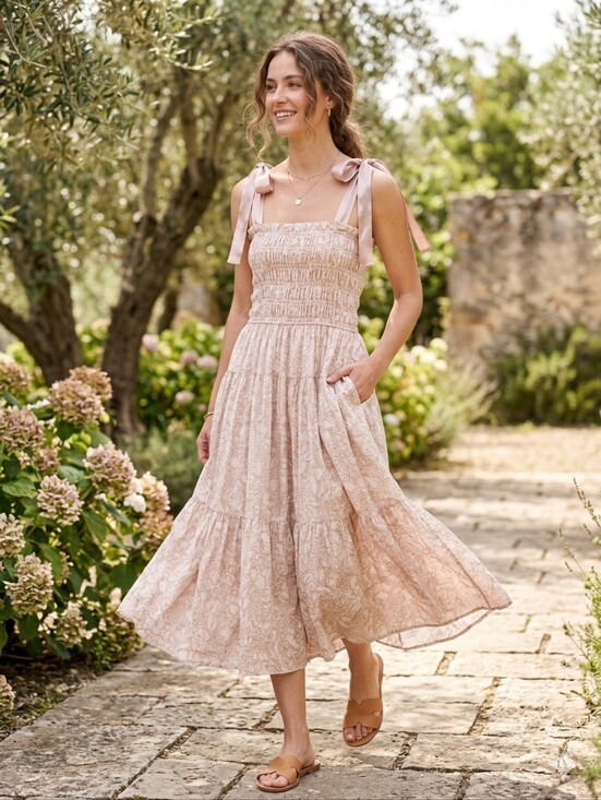 En Saison Dresses & Skirts - NWT En Saison Geraldine Maxi Dress Pink Champagne Smocked Tie Shoulder Tiered S